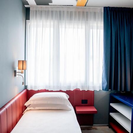 K Modern Hotel Peschiera del Garda Exterior foto